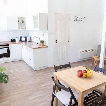 N28 Studio Next To Andrassy Boulevard. Boedapest Buitenkant foto