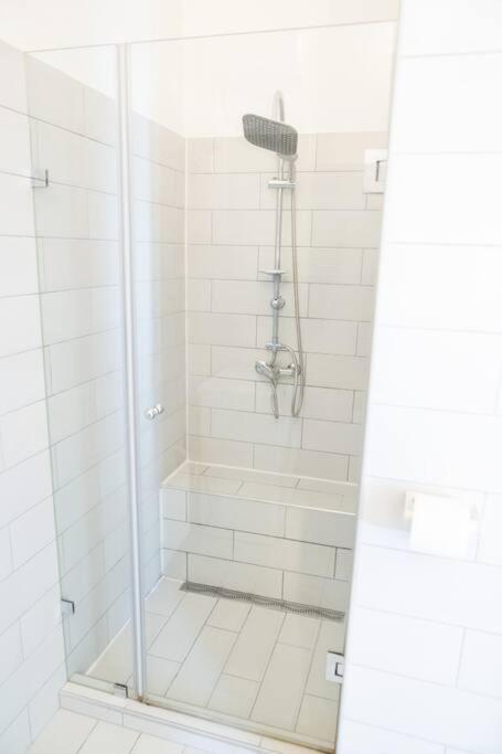N28 Studio Next To Andrassy Boulevard. Boedapest Buitenkant foto